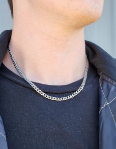 Trendy 5mm Curb Chain in 100% stainless steel with gold, silver, or black options for no tarnish!  5mm is the most popular for men, but totally up to you and the look you are going for. Curb chain is a trendy choice to wear with your other favorite DistinctlyIvy jewelry pieces. More Men's Jewelry: https://www.etsy.com/shop/distinctlyivy?search_query=mens Packaged with care in a DistinctlyIvy gift box (see last photo). SHIPS in 1 Business Day! RETURN POLICY / SATISFACTION GUARANTEE Our #1 Priorit Gift Husband, Curb Chain Necklace, Minimal Necklace, Name Jewelry, Engraved Items, Style Gift, Chains For Men, Men's Jewelry, Dainty Jewelry