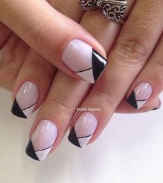 Wonderful looking black and white French tip. Partner this classic French tip with a light blush color as the base. Source Diy Pedicure, French Pedicure, French Manicure Designs, Nagellack Trends, Pedicure Designs, Super Nails, Winter Nail Art, Ideas Nails, Trendy Nail Art