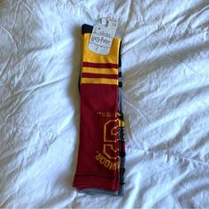 Nwt Harry Potter 2 Pairs Knee Socks Gryffindor & Hogwarts Sock Size 9-11 New With Tags. Never Worn. No Stains Or Flaws. Two Sets Of Harry Potter Knee Socks. Fits Shoe Size 5-10. We Are A Smoke Free, Pet Friendly Home. Harry Potter 6, Harry Potter Socks, Harry Potter Accessories, Gryffindor Crest, Harry Potter Hufflepuff, Harry Potter 2, Harry Potter Gryffindor, Cozy Socks, Slippers Cozy