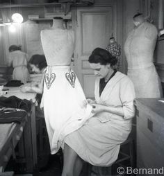 Dressmakers from Mainbocher working on Duchess of windsor Trousseau, Candé, France 1937 Madame Gres, Madeleine Vionnet, Dress Forms