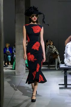 Marni Spring 2025 Ready-To-Wear Collection [PHOTOS] Hourglass Dress, Pattern Collection, Italy Fashion, Bustier Dress, Irina Shayk, Dress Shapes, Cultura Pop