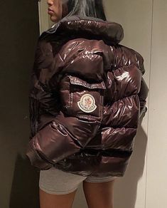 Moncler Jacket Women, Moncler Jacket, Winter Fits, Lookbook Outfits, Baddie Outfits, Streetwear Outfit, New Wardrobe, Cute Casual Outfits