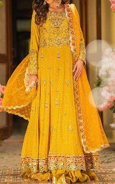 Yellow Chiffon Suit -  Pakistani Party Dresses and Formal Wear Pakistani Party Wear Dresses, Pakistani Formal Dresses, Pakistani Party Wear, Party Suits, Formal Suits, Party Wear Dresses, Online Clothing, Dress Making, Party Wear