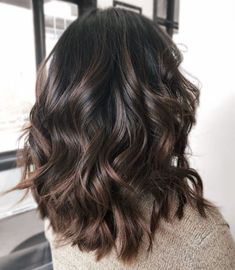 Wavy Dark Chocolate Balayage Hair Dark Chocolate Hair, Dark Chocolate Brown Hair, Hair Color Chocolate, Chocolate Brown Hair Color, Brown Hair Dye, Chocolate Brown Hair, Brown Hair Balayage, Hair Color Ideas For Brunettes, Balayage Brunette