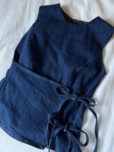 Celana Fashion, Denim Bows, Trendy Diy, Bow Top, Diy Sewing Clothes, Diy Blouse, Mode Inspo, Mode Vintage, Looks Style