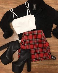 Outfit Trends, Teenager Outfits, Soft Grunge, Girls Fashion Clothes, Teenage Fashion Outfits, Edgy Outfits, On The Floor