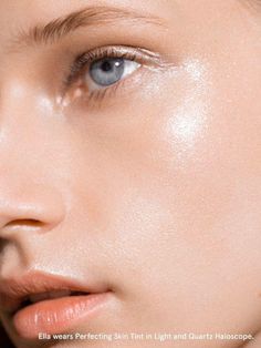 Haloscope Glossier, Glossier Haloscope, Face Highlighter, Galaxy Makeup, Makeup Tip, Glossy Makeup, Facepaint, Makati