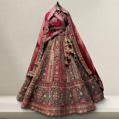 #aesthetic Rajasthani Bridal Lehenga, Lehenga Bridal Look, Indian Wedding Bridal Outfits, Red Lehenga Bridal, Indian Bridal Wear Red, Rajasthani Bride, Best Indian Wedding Dresses, Lehenga Bridal