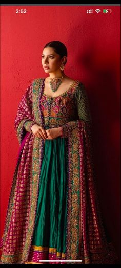 Army Art, Pakistani Party Wear Dresses, Shadi Dresses, Pakistani Wedding Outfits, Style Guru, Pakistani Fashion Party Wear, Pakistani Fancy Dresses, Pakistani Dresses Casual, Beautiful Pakistani Dresses