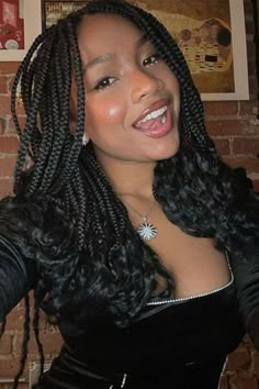 Box Braids French Curly Braiding Hair Mid Length Protective Hairstyles, Medium Thick Braids, Medium Length Protective Styles, Medium Sized Braids, Box Braid Hair Styles, Curly Braiding Hair, Braids French, Short Box Braids Hairstyles, Curly Braids