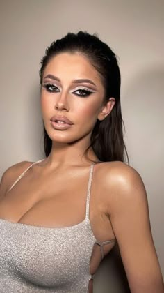 Silver Glam Makeup, Nightclub Makeup, Nude Lip Makeup, Exotic Makeup, Club Makeup, Fashion Outfits Dresses, Barbie Makeup