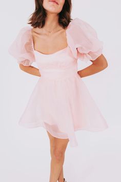 Queen Of Blushing Dress Puffy Sleeve Dress, Puffy Dresses, Blush Dresses, Puffy Sleeves, Stunning Dresses, A Romantic, Concert Outfit, Dresses Xs, Sweetheart Neckline