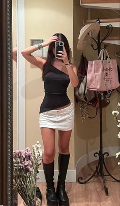 California Club Outfits, Spring Dinner Dress, Trending Going Out Outfits, Concert Outfits With Skirts, Cute Micro Skirt Outfits, Frat Date Party Outfit, Vest With Tank Top Outfit, Casual Cute Brunch Outfits, Girly Concert Outfit Ideas