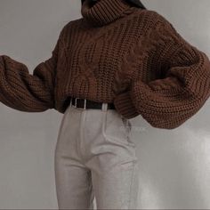 Cozy Winter Outfits Aesthetic, Outfit Formal Mujer, Casual Fashion Style, Baggy Sweatshirt, Chunky Sweaters, Cosy Outfit, Turtleneck Outfit, Womens Turtleneck, Midi Skirts