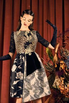 Pre Fall Fashion, Ulyana Sergeenko, Ladies Dress, Christmas Fashion, Mode Inspiration, Fashion 2017, Fashion Shoot, Pre Fall