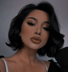 Makeup Looks Eyes, Makeup Inspo Glam, Glam Makeup Looks, Shot Hair, Avatar Girl, Peinados Fáciles Para Cabello Corto, Shot Hair Styles, Hair Stylist Life, Eyes Makeup