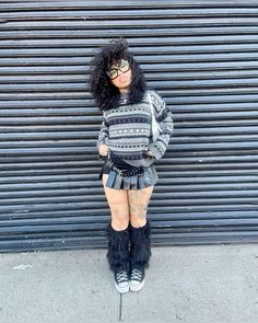 Bodysuit Outfit Ideas Black Women, Alt Black Woman Outfit, Baddie Christmas Outfits, Distressed Sweater Outfit, Womens Blazer Outfit, Jacket With Feathers, Long Blue Coat, School Outfits Winter, Street Wear Summer