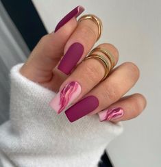 Statement Marble, Bright Nail Designs, Chic Nail Art, Marble Nail Designs, Maroon Nails, Marble Nail, Indigo Nails, Marble Nail Art, Nail Art Designs Summer