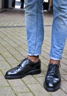 Броги Brogues Outfit, Crockett And Jones, Brogues Men, Brogue Shoes, Best Sneakers, Mens Casual Outfits, Formal Shoes