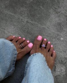 Coral Toe Nails, French Pedicure Designs, Feet Nail Design, Summer Pedicure, French Pedicure, Lilac Nails, Acrylic Toes