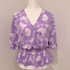 In Great Condition, Never Worn, Beautiful Floral Top, Elastic At Waist And Sleeves Looks Great Paired With A Denim Top Or Cardigan And A Nice Necklace. Matilda Jr, Purple Blouse, Cool Necklaces, Price Drop, Floral Top, Denim Top, Floral Blouse, Matilda, Color Purple