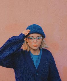 Nanda Weskott, February 22, Looks Vintage, Dress To Impress, Winter Outfits, Winter Fashion, Good Morning, A Woman