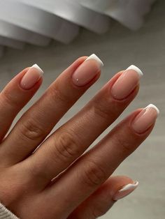 Natural French Nails, Nagel Tips, Her Nails, Stick On Nails, Classy Nails, French Tip Nails, Short Acrylic Nails, Artificial Nails