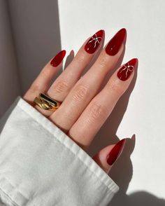 Red And Gold Nails, Kutek Disney, February Nails, Cherry Nails, Nagel Tips, Casual Nails, Classic Nails, Red Nail Designs, Burgundy Nails