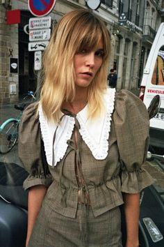 Blouses Archives - MaisonCléo Double M, Mum Fashion, Double Collar, Grey Blouse, Bubble Skirt, Pink Lady, Mood Board Fashion, Prince Of Wales, Only Fashion