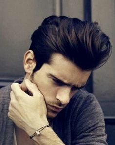 Love it Quiff Haircut, Trendy We Fryzurach, Popular Mens Hairstyles, Tumblr Hair, Mens Cuts, Pompadour