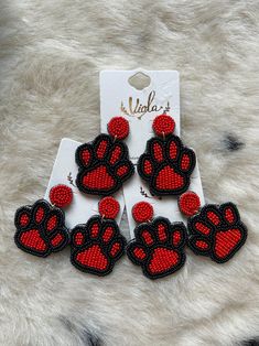 Paw Gameday Seed Bead Earrings - BeLoved Boutique Georgia Bulldog Clay Earrings, Georgia Bulldog, Short Sleeve Kimono, Bull Dogs, Belt Jewelry, Trendy Earrings, Bead Loom, Seed Bead Earrings, Loom Beading