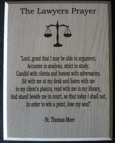 a wooden plaque with an image of a scale and the words'the lawers prayer '