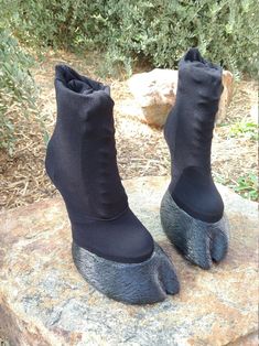 HOOF BOOTS Cloven Hooves NEW Design - Etsy Deer Hoof Shoes, Hoove Shoes, Hooves Shoes, Faun Cosplay, Satyr Costume, Faun Costume, Hoof Boots, Cloven Hooves, Hoof Shoes