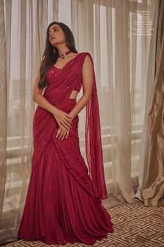 Blouse Organza Saree, Blouse Organza, Simple Saree Designs, Indian Bride Outfits, Fashionable Saree Blouse Designs, Fancy Sarees Party Wear, Half Saree Designs, Saree Designs Party Wear