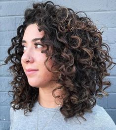 Shoulder Length Curly Hair, Layered Curly Hair, Layered Cut, Thick Curly Hair, Medium Curly Hair Styles, Short Curls