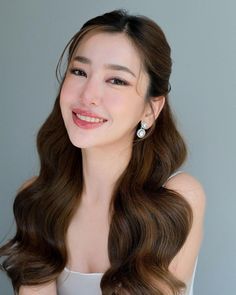 The Essential Guide to Korean Bridal Makeup Trend With Flawless Looks Minimalist Makeup Asian, Timeless Half Up Half Down Wedding Hair, Wedding Hairstyles Korean Brides, Korean Makeup Bridal, Asian Wedding Hairstyles Half Up, Bridal Hair And Make Up, Korean Wedding Makeup The Bride, Korean Wedding Makeup Look, Hair Do Bridesmaid