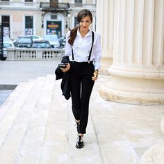 Черно-белое, подтяжки, брюки, рубашка Suspenders Outfit Women, Suspenders Outfit, Walking Down The Street, Damen Outfit, Monochrome Outfit, Tomboy Outfits