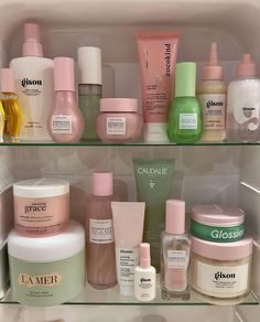 Haut Routine, Sephora Skin Care, Skincare Inspiration, Shower Skin Care, Pretty Skin Care, روتين العناية بالبشرة, Skin Care Items, Body Skin Care Routine, Skin Care Essentials