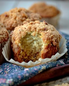 some muffins sitting on top of a blue plate