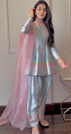 पटियाला सलवार, Wedding Simple, Gaun Fashion, Salwar Kamiz, Trendy Dress Outfits