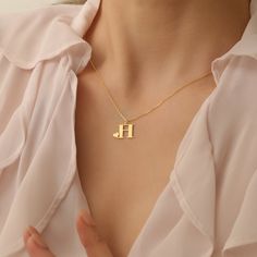 14K Gold Heart Letter Necklace, Custom Initial Necklace, Dainty Heart Pendant, Personalized Handmade Jewelry, Summer Jewelry, Gift For Her 💕 H O W * TO * O R D E R Step 1 : Choose the color: Gold, Rose Gold, White Gold Step 2 : Choose necklace length: 14" to 24" available Step 3 : Add your personalization: Simply use the 'PERSONALIZATION BOX' to let us know the NAME and FONT NUMBER that you would like. 💕 DETAILS, MATERIAL & FINISH Yellow Gold, Rose Gold, Silver, 14K Solid Gold Silver ALL OUR P Font Number, Custom Initial Necklace, Heart Letter, Jewelry Summer, Bridal Gold Jewellery Designs, Custom Initials, Letter Pendants, Necklace Dainty, Girly Jewelry