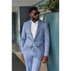 Introducing the Hugo Linen Single-Breasted Suit, an embodiment of elegance and style. Crafted with meticulous attention to detail.  This 2piece linen suit is a masterpiece that seamlessly fuses traditional elegance with modern style. The Hugo Linen Suit gives you a distinct appearance.  Elevate your fashion game and embrace modern styles with the Hugo Linen Double Breasted Suit, where artistry and fashion converge to create a garment that defines sophistication and elegance. Make a statement tha Elegant Linen Suits With Notch Lapel, Luxury Linen Suits, Elegant Linen Blazer For Business, Elegant Linen Blazer For Tailoring, Timeless Linen Formal Suits, Timeless Linen Suit For Formal Occasions, Fitted Linen Suits For Work, Timeless Formal Linen Suit, Elegant Linen Blazer With Suit Collar