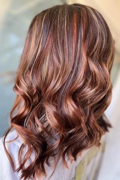 Woman with brown hair highlighted with auburn and caramel. Brown Hair And Highlights, Gorgeous Brown Hair, Brown Auburn Hair, Highlights Ideas, Subtle Balayage, Caramel Highlights, Brown Hair With Highlights, Color Inspo, Making Waves