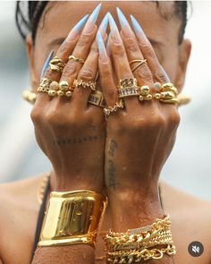 Dope Jewelry Accessories, Rings And Bracelets, Jewelry Accessories Ideas, Dope Jewelry, Jewelry Fashion Trends, Classy Jewelry, Jewelry Lookbook, Stacked Jewelry, Girly Jewelry