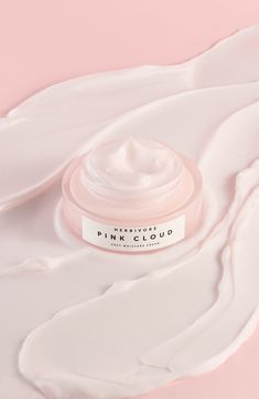 What it is: A cream that helps support a healthy skin barrier and leaves skin feeling soft and plump with a natural dewy finish.Who it's for: Ideal for those with normal or dry skin types.What it does: It's formulated with tremella mushroom, which is an alternative to hyaluronic acid that holds up to 500x its weight in water to leave skin feeling plump with hydration. Rich in natural sugars, tremella mushroom has been scientifically shown to help skin retain water better than topical hyaluronic Creative Flatlay, Luxury Box Design, Tremella Mushroom, Beauty Texture, Skincare Ideas, Moroccan Rose, Herbivore Botanicals, Pink Cloud, Beauty Products Photography