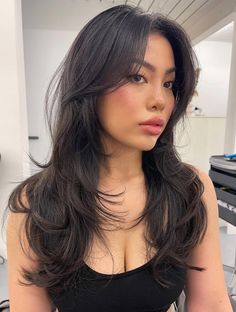 Wispy Butterfly Haircut with Curtain Bangs Butterfly Hairstyle, Hair Inspiration Long, Hair Tint, Hairstyles For Layered Hair, Haircuts For Medium Hair, Haircuts Straight Hair, Haircuts For Long Hair, Long Hair Cuts