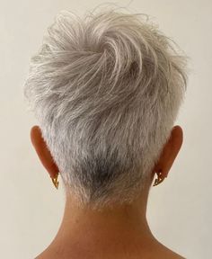 Short Pixie Hairstyles For Older Women, Trendy Pixie Haircut, Pixie Haircut Short, Pixie Haircut Ideas, Short Spiked Hair, Short Silver Hair, Short Hair Images, Hairstyles And Haircuts, Short Hair Pixie Cuts