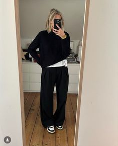 Scandinavian Grunge Fashion, Edgy Scandinavian Fashion, Saturday Night Casual Outfit, Scandi Mom Style, Black Dungarees Outfit Winter, Cozy Athleisure Outfits, Black Linen Pants Outfit Winter, Normcore Outfit Women, Scandinavian Street Style 2024