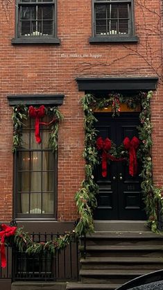 Christmas In New York City, Hello Christmas, Christmas In New York, Christmas Dreaming, Cozy Christmas Decor, Classy Christmas, Christmas Feeling