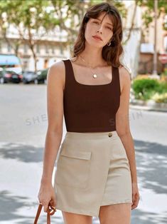 Capsule Wardrobe Basics, Estilo Preppy, Looks Street Style, Stylish Clothes For Women, Feminine Look, Teenage Fashion Outfits, Outfits Casuales, Cute Casual Outfits, Feminine Style